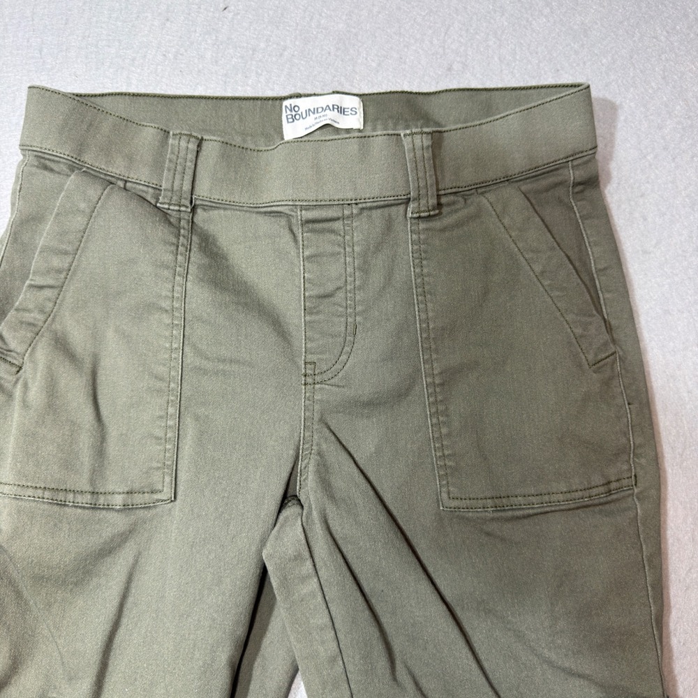 No Boundaries Cargo Pants Womens Medium 8-10 Olive Green Excellent Slim Utility